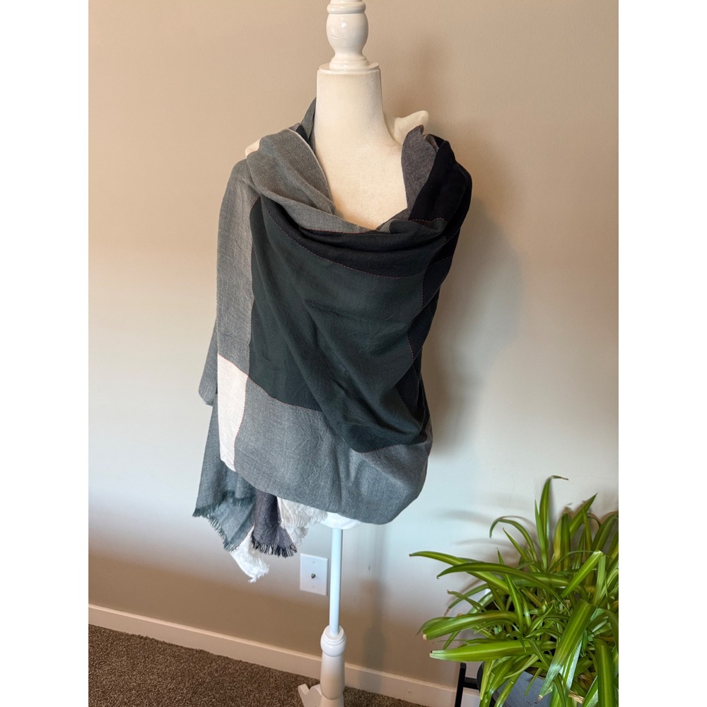 COS Wool Challis Oversized Scarf Grey EUC Colorblock Plaid Patchwork Luxury OS